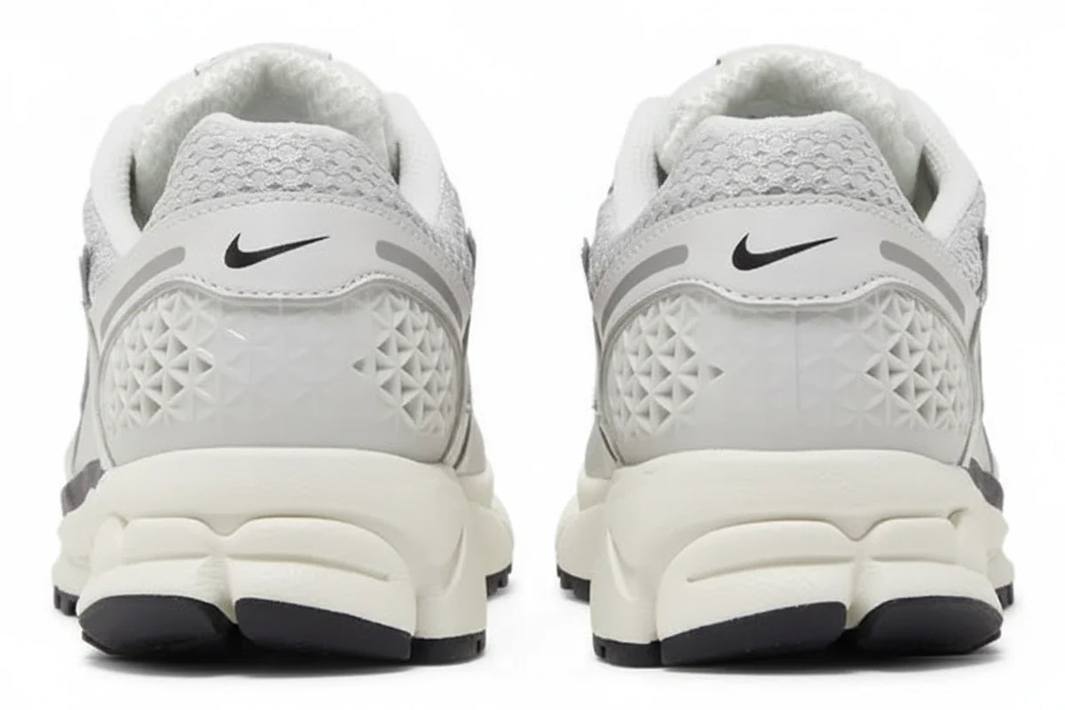 Wmns Air Zoom Vomero 5 'Photon Dust Metallic Silver'