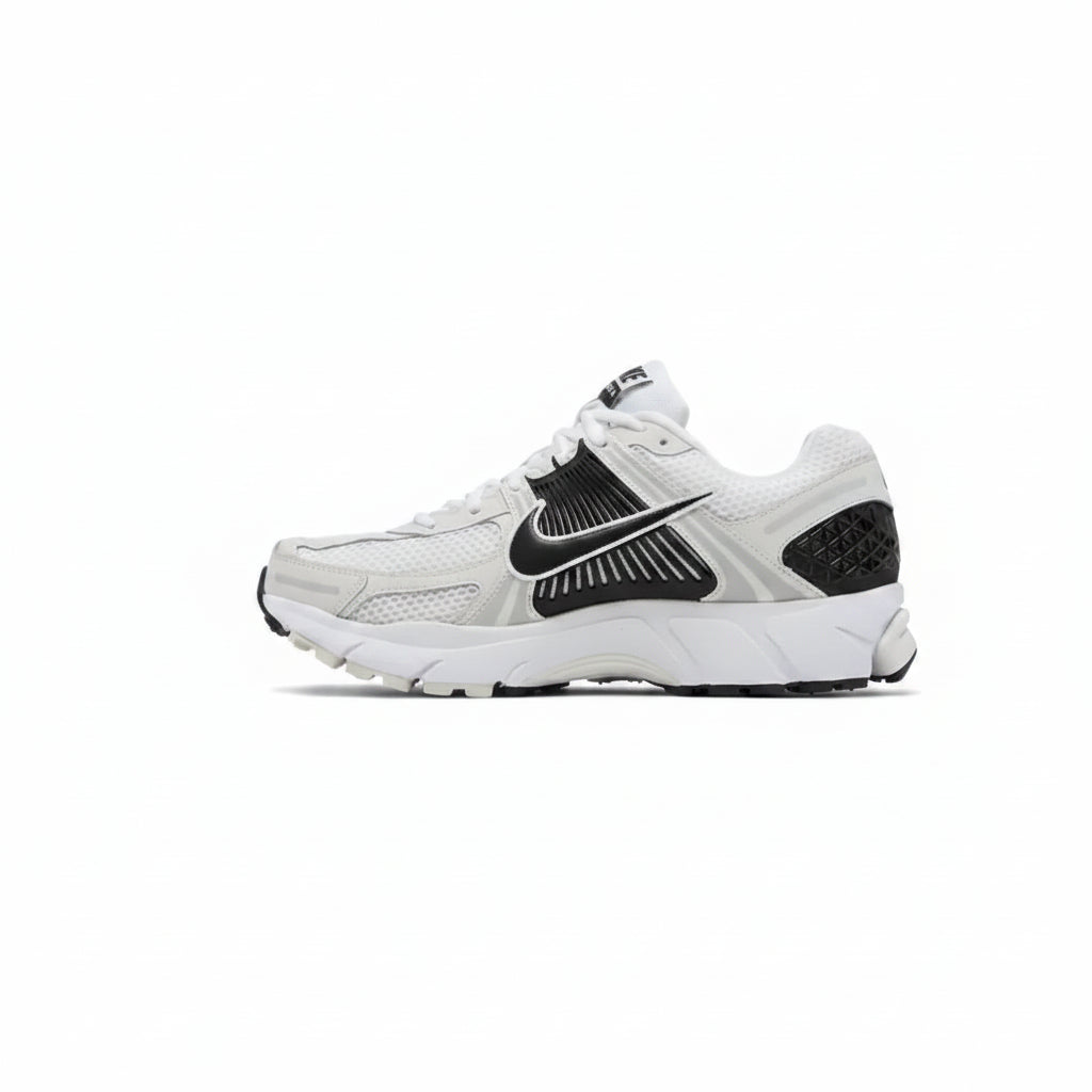 Air Zoom Vomero 5 'White Black'