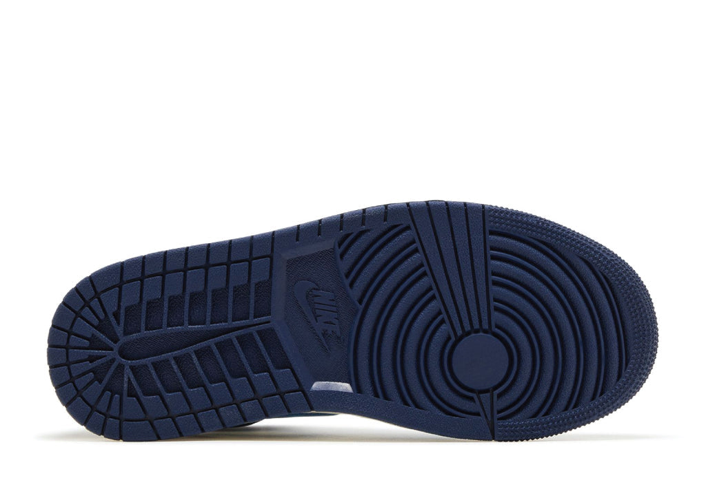 Air Jordan 1 High OG First in Flight WMNS