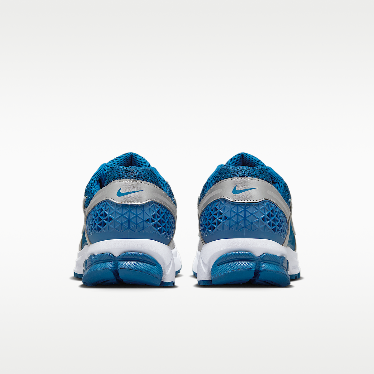 Zoom Vomero 5 Court Blue/White/Metallic Silver