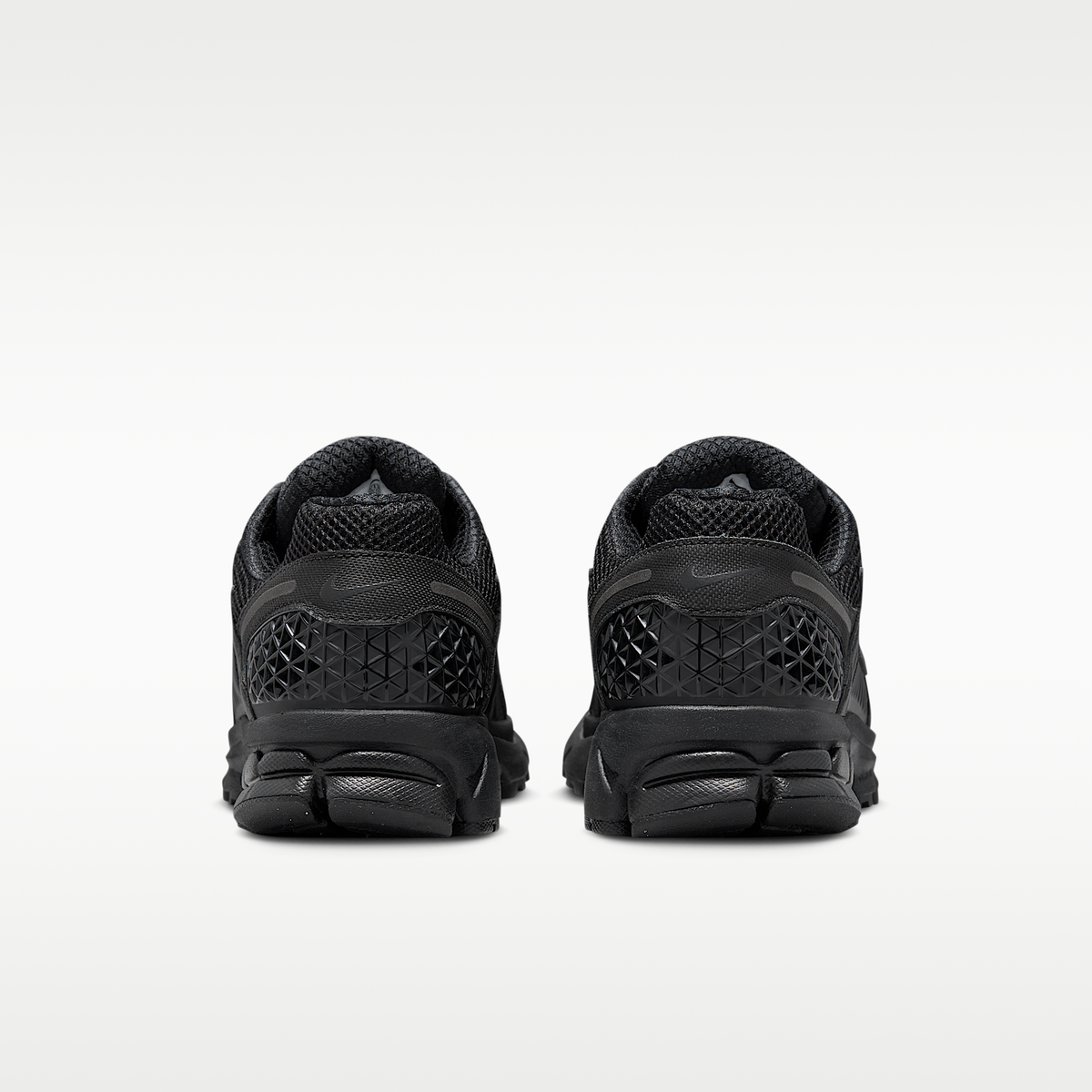 Zoom Vomero 5 Triple Black/Iron Grey/Chrome