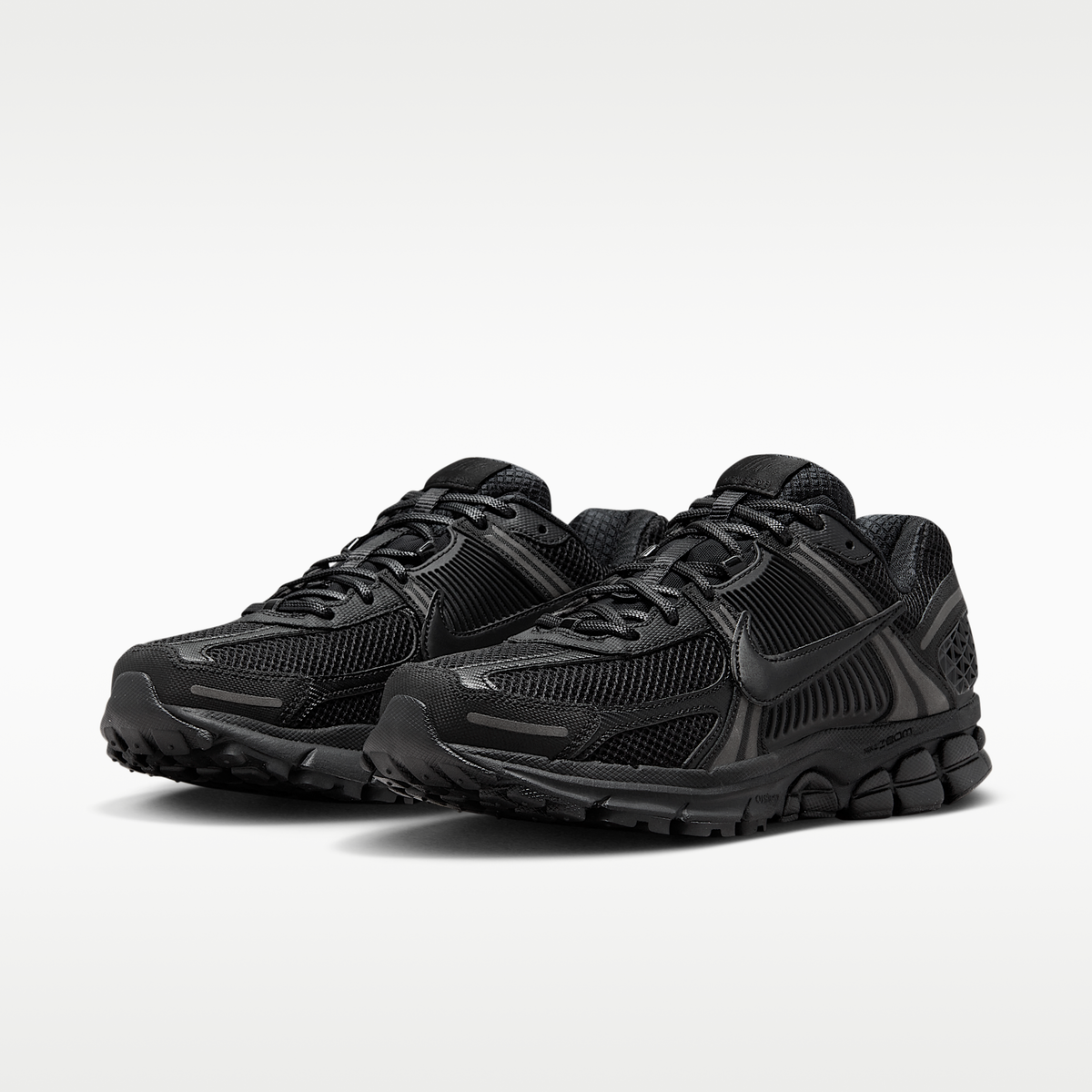 Zoom Vomero 5 Triple Black/Iron Grey/Chrome