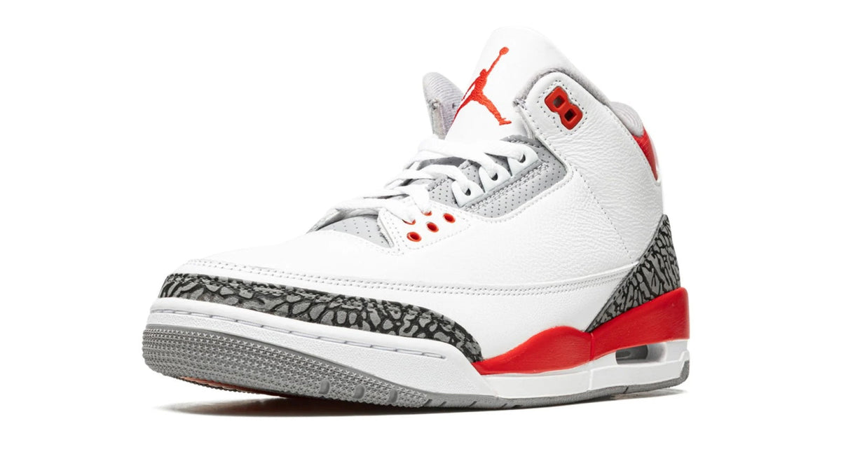 Air Jordan 3 Retro "Fire Red 2022"